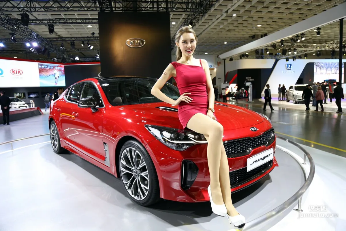 [台湾嫩模] Queenie(Q尼) - 2018年台北車展 写真集