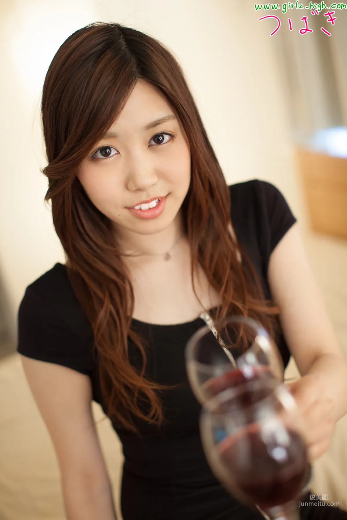 上倉つばき《くすぐったいよ》赤変形ビキニ [Girlz-High] 写真集
