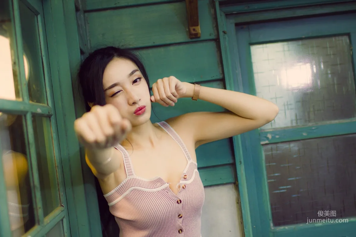[台湾女神] 段璟乐《松菸時裝外拍》写真集