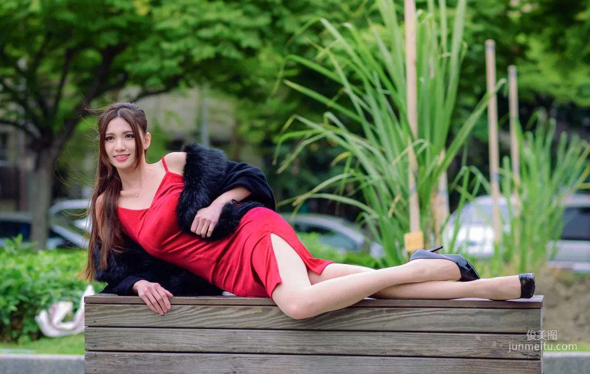 [台湾正妹] 蔡译心Candice - (三套服装） 写真集