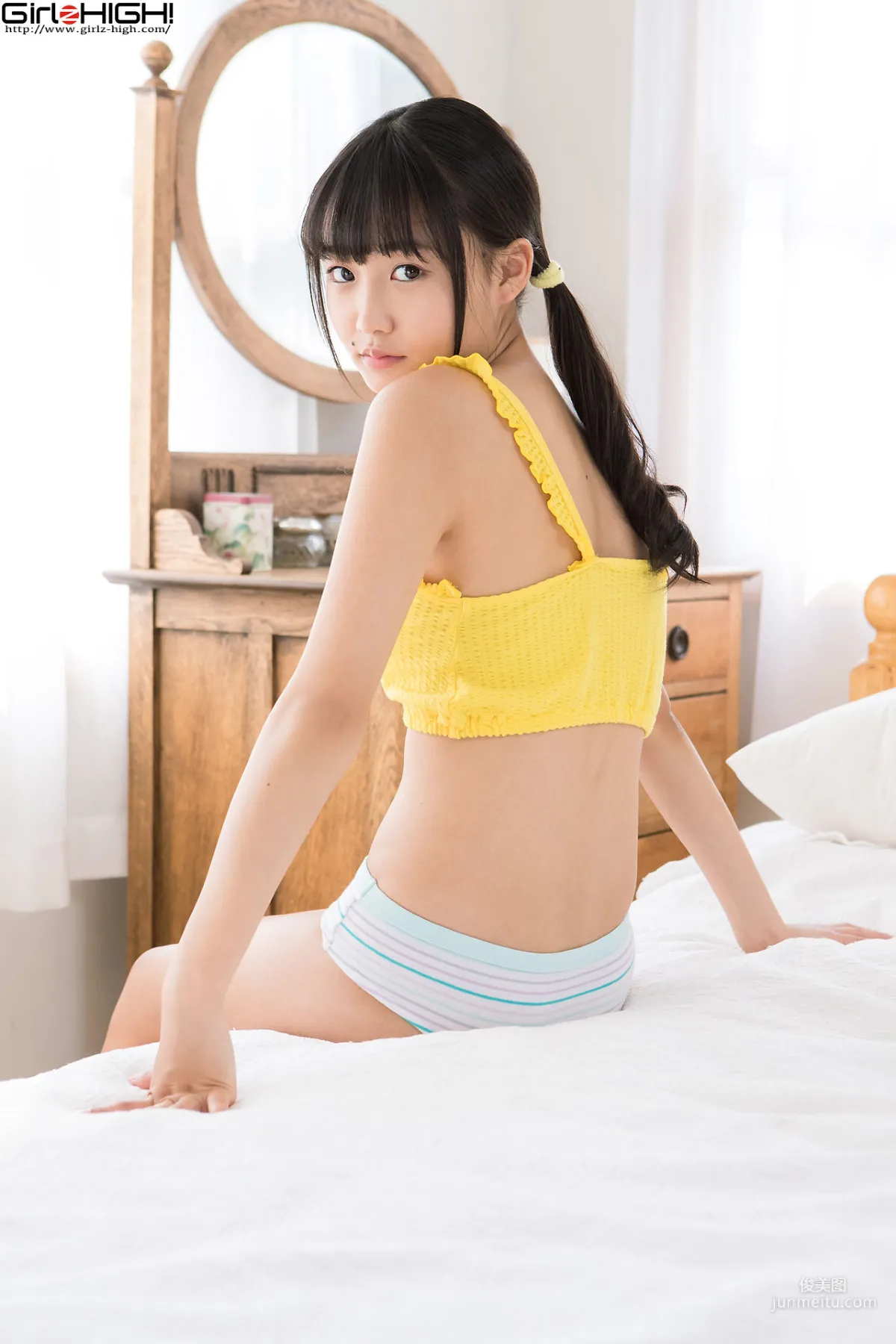 西野花恋《美少女学園》部屋着 [Girlz-High] 写真集