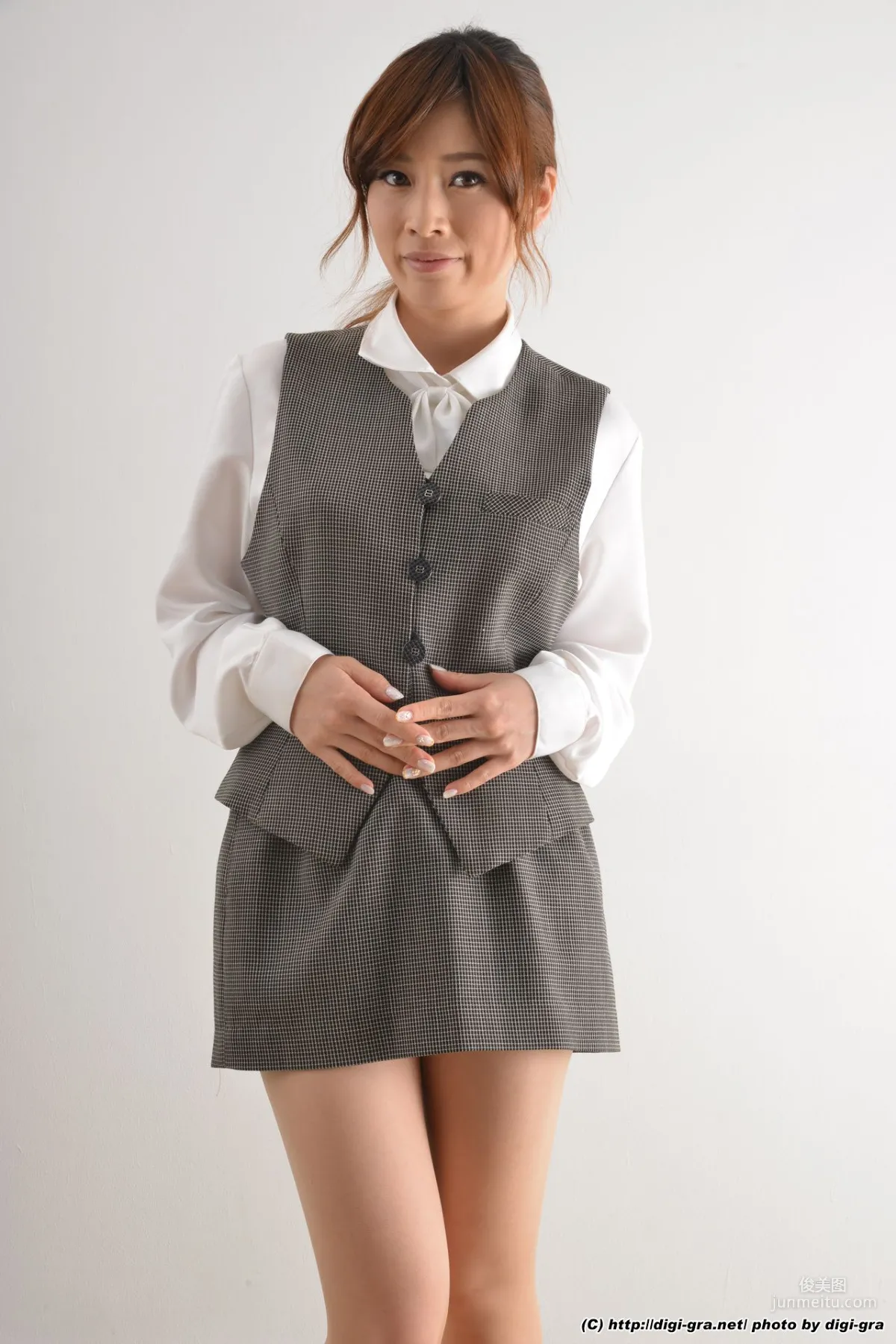 奥田咲 肉丝OL制服 Set3 [Digi-Graデジグラ] 写真集