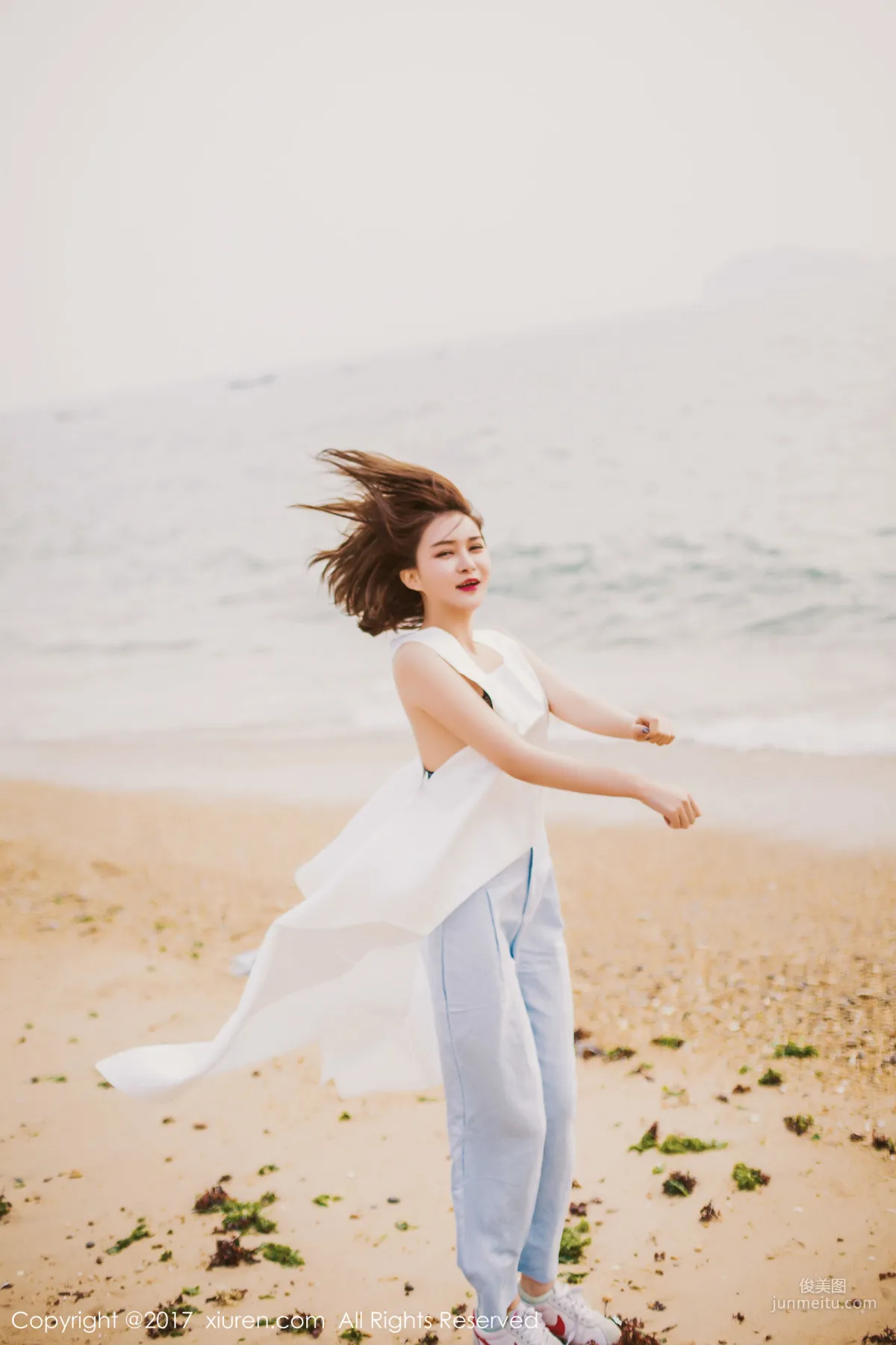 廿十(凯竹)《海边唯美风+性感室内》 [秀人XiuRen] NO.879 写真集