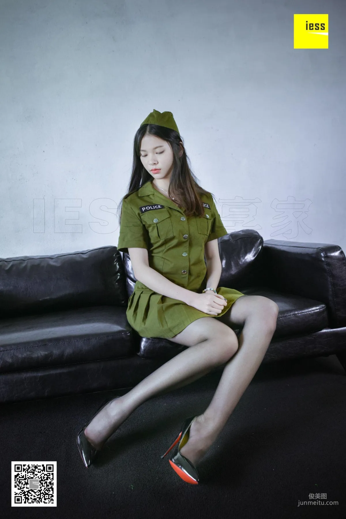 七七《黑丝军绿制服》 [异思趣向IESS] 丝享家249 写真集
