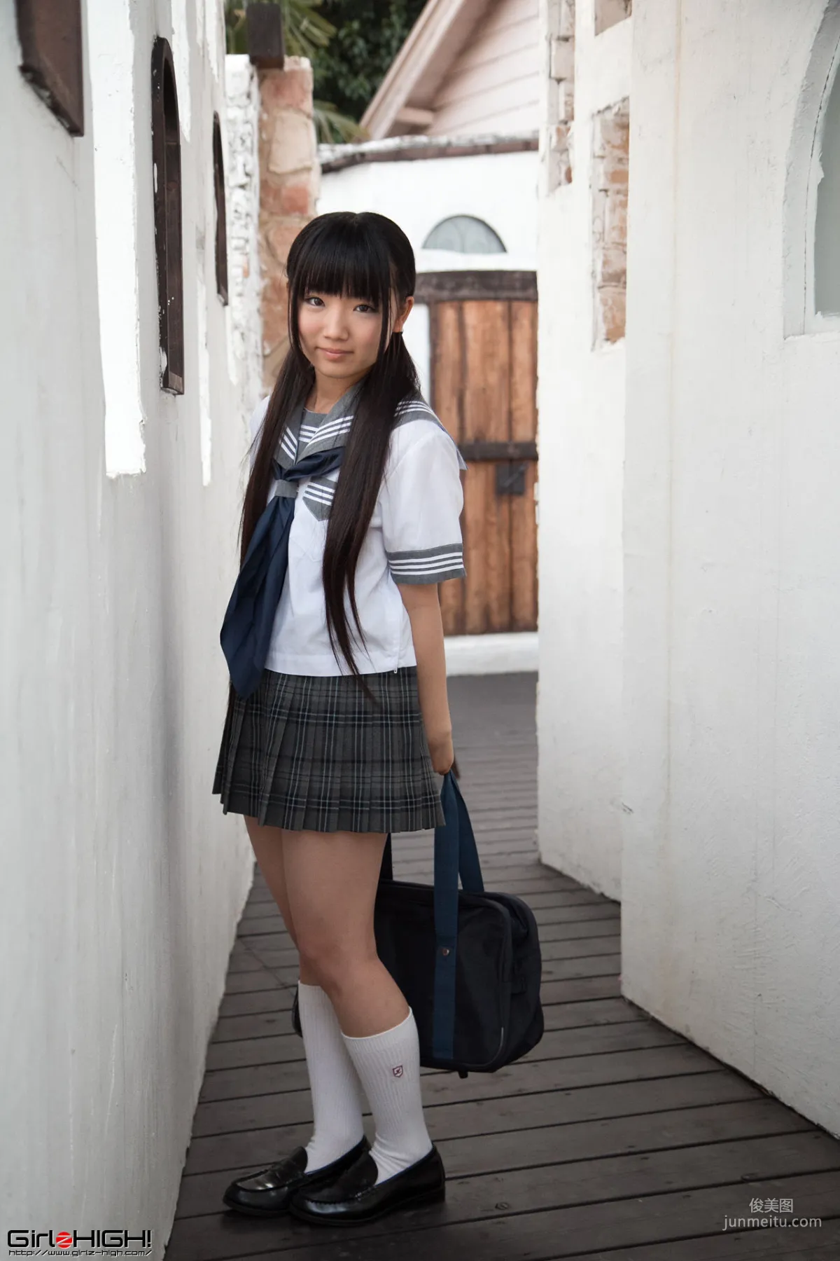 [Girlz-High] Hiyori Izumi 和泉ひより - 小学妹的诱惑 i4 写真集