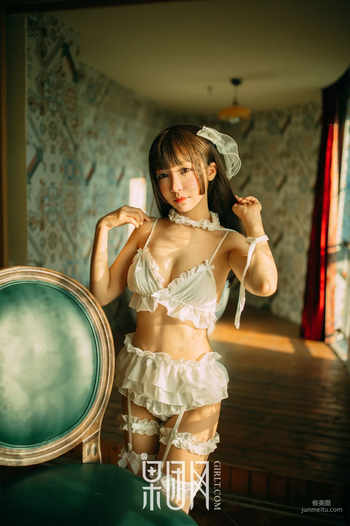 《白丝男人斩！巨乳萝莉真空上阵化身调皮小女仆》 [果团Girlt]熊川纪信 No.005 写真集