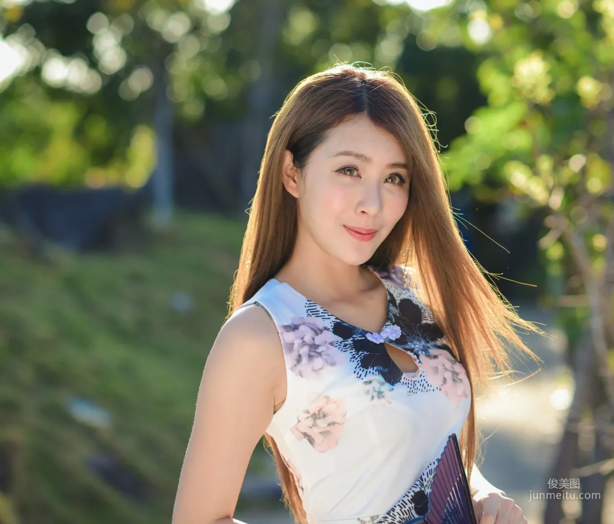 [台湾嫩模] Miso夏晴《古典旗袍+清新校服》 写真集