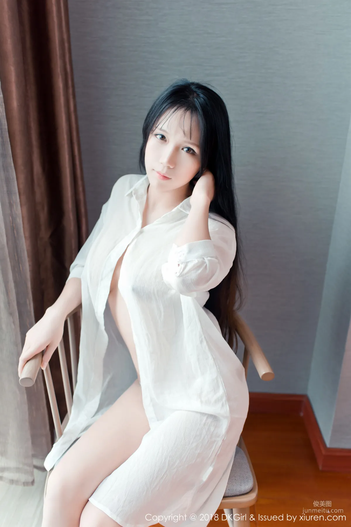 李可可《童颜巨乳，F乳真空演绎》 [御女郎DKGirl] Vol.070 写真集