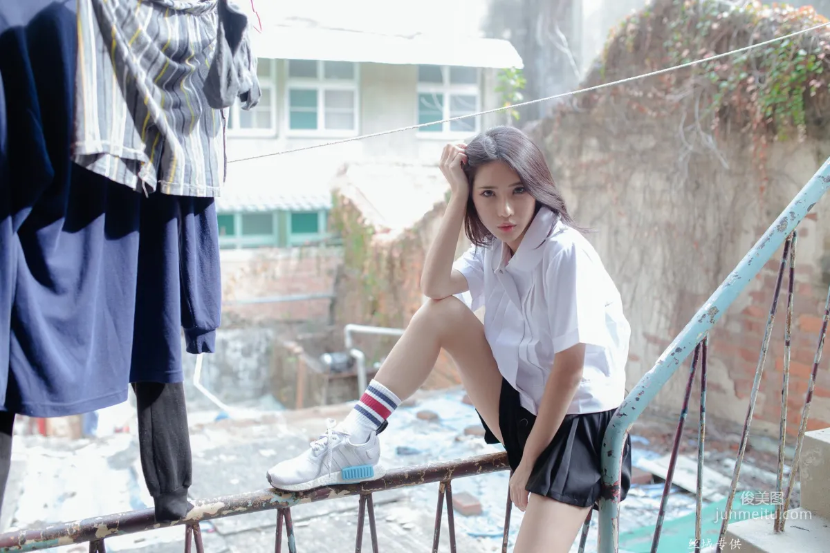 [台湾正妹] 沈綺綺《水手服內衣外拍》 写真集