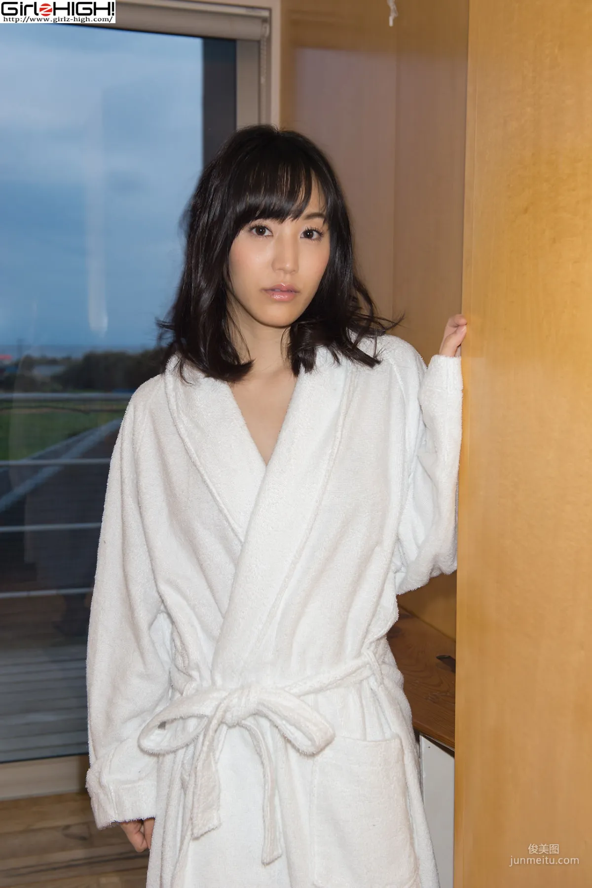 浜田由梨《イケナイことしようよ》黒下着 [Girlz-High] 写真集