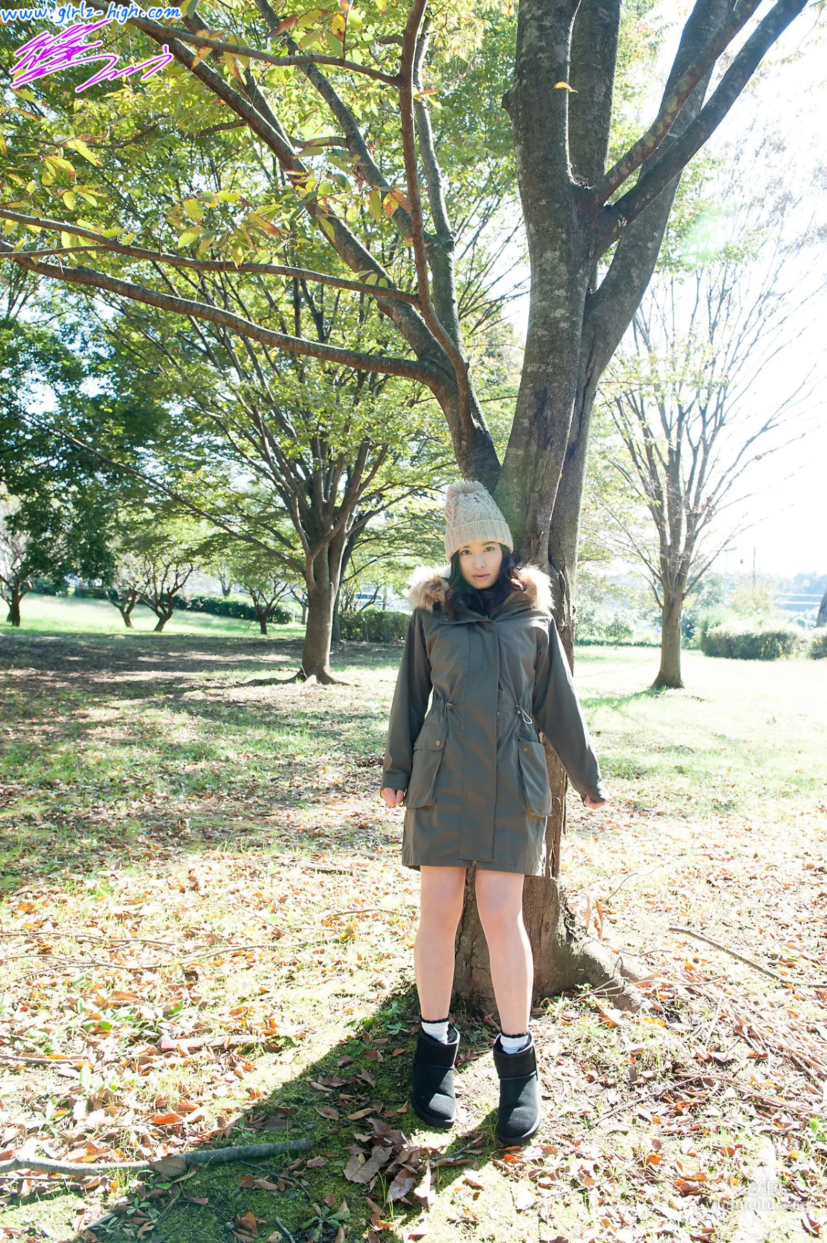 篠田りょう《全部見たい?》野外変形水着 [Girlz-High] 写真集