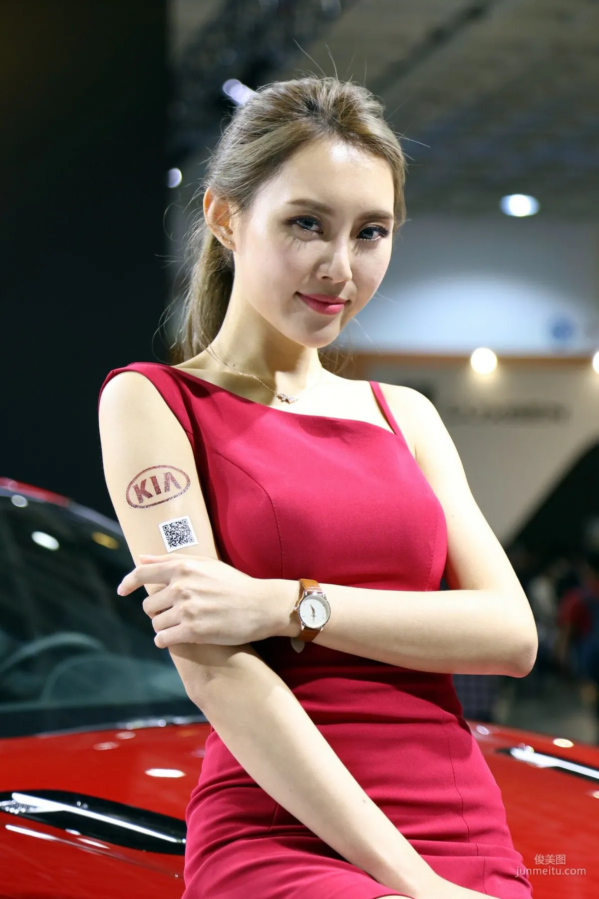 [台湾嫩模] Queenie(Q尼) - 2018年台北車展 写真集