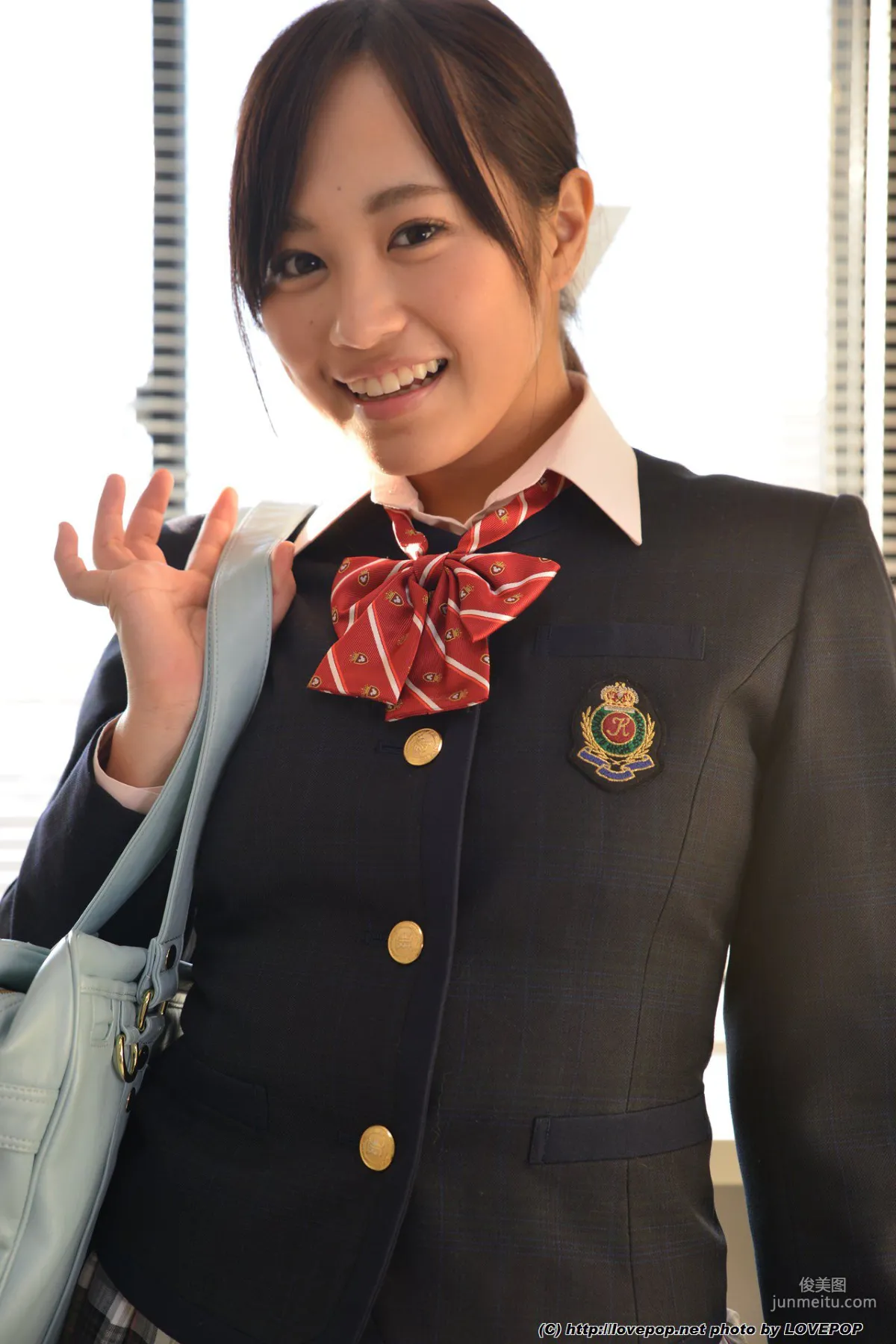 Emi Asano 浅野えみ 学生制服 Set4 [LovePop] 写真集