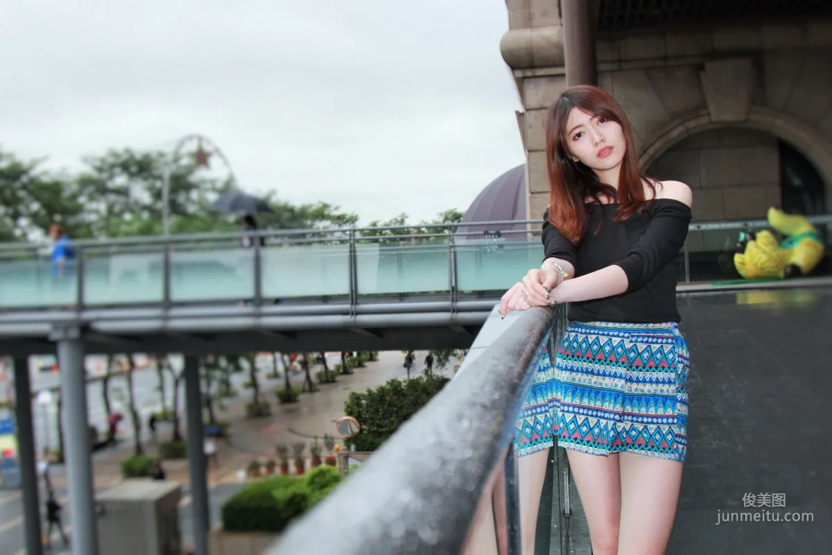 [台湾网红美女] Brindy薛薛《板橋外拍》 写真集