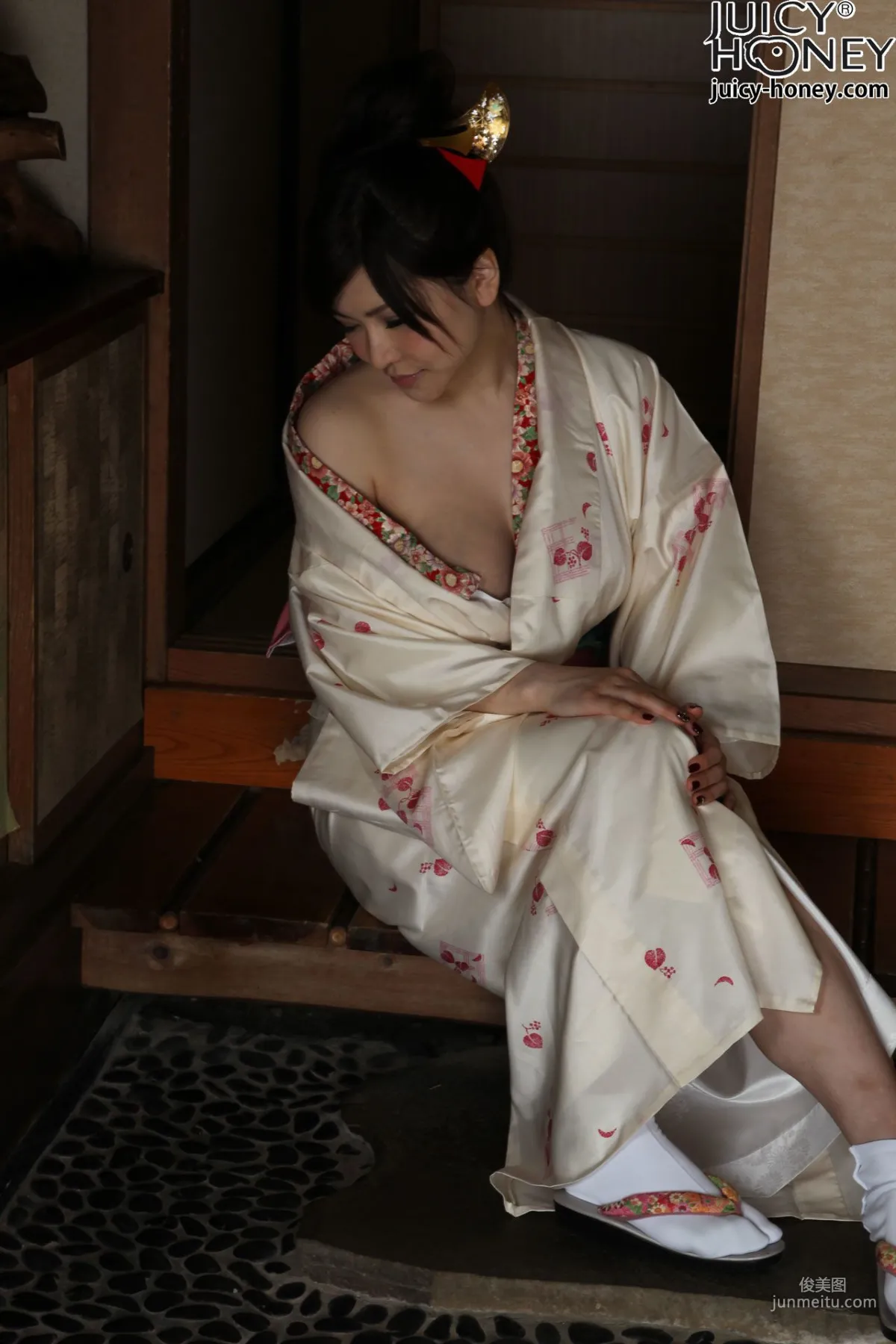 [X-City] KIMONO和テイスト 026 沖田杏梨/观月茜 Anri Okita 写真集