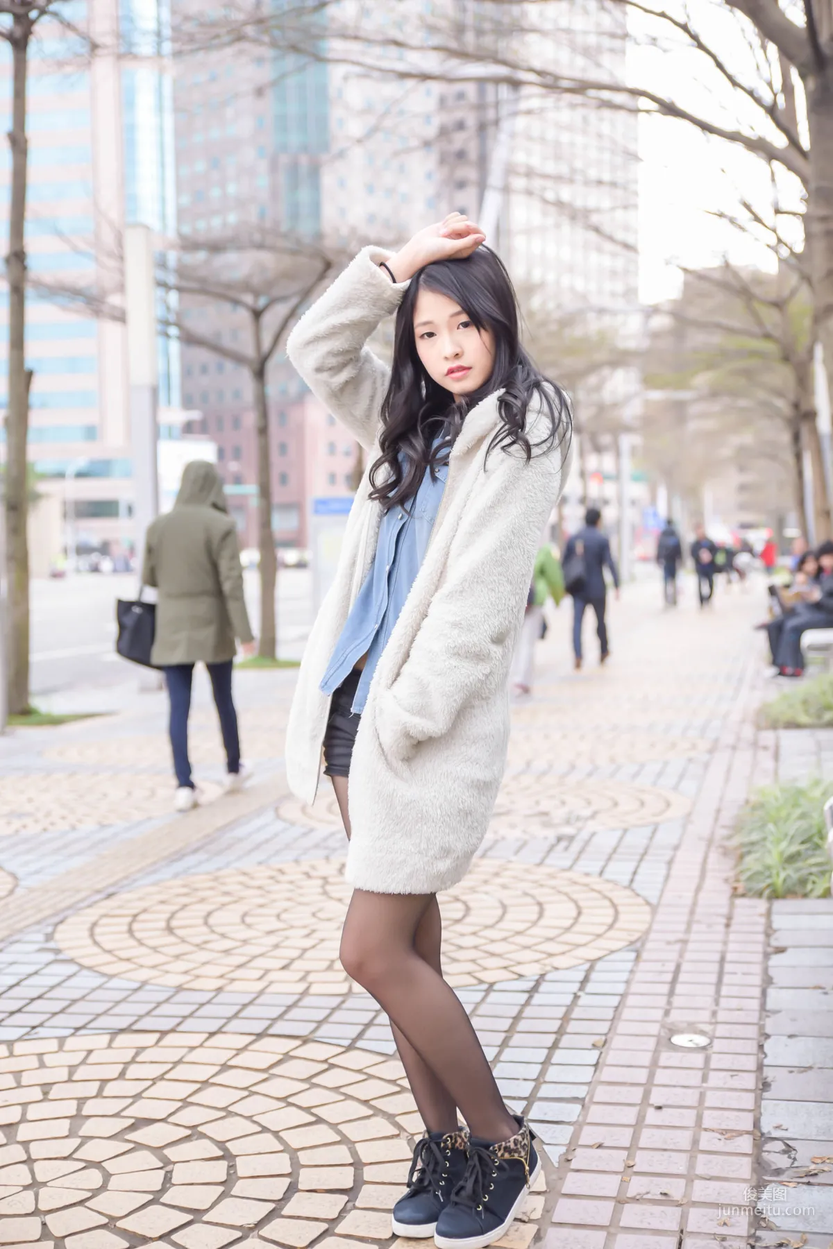 [台湾女神] 小枫《信義區外拍》写真集