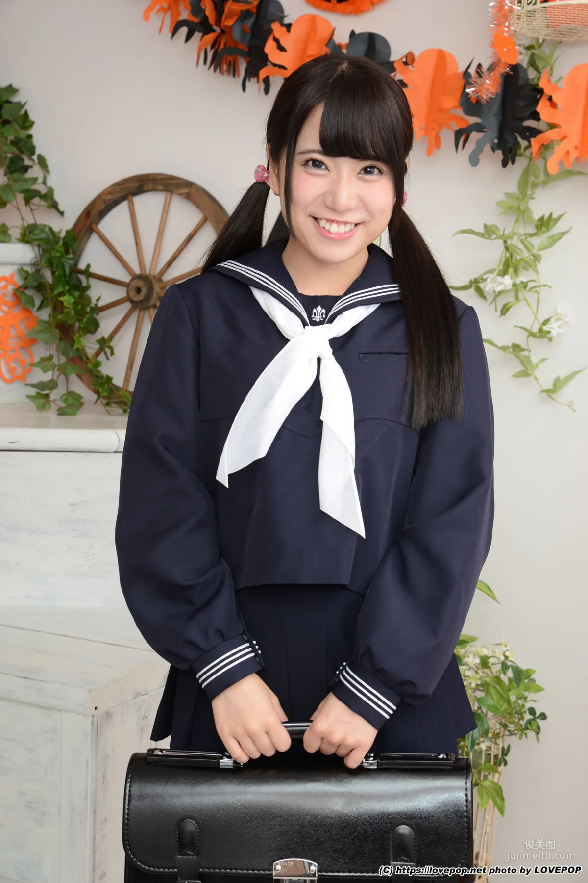 [LovePop] Rin Hatsumi 初美りん Set02 写真集