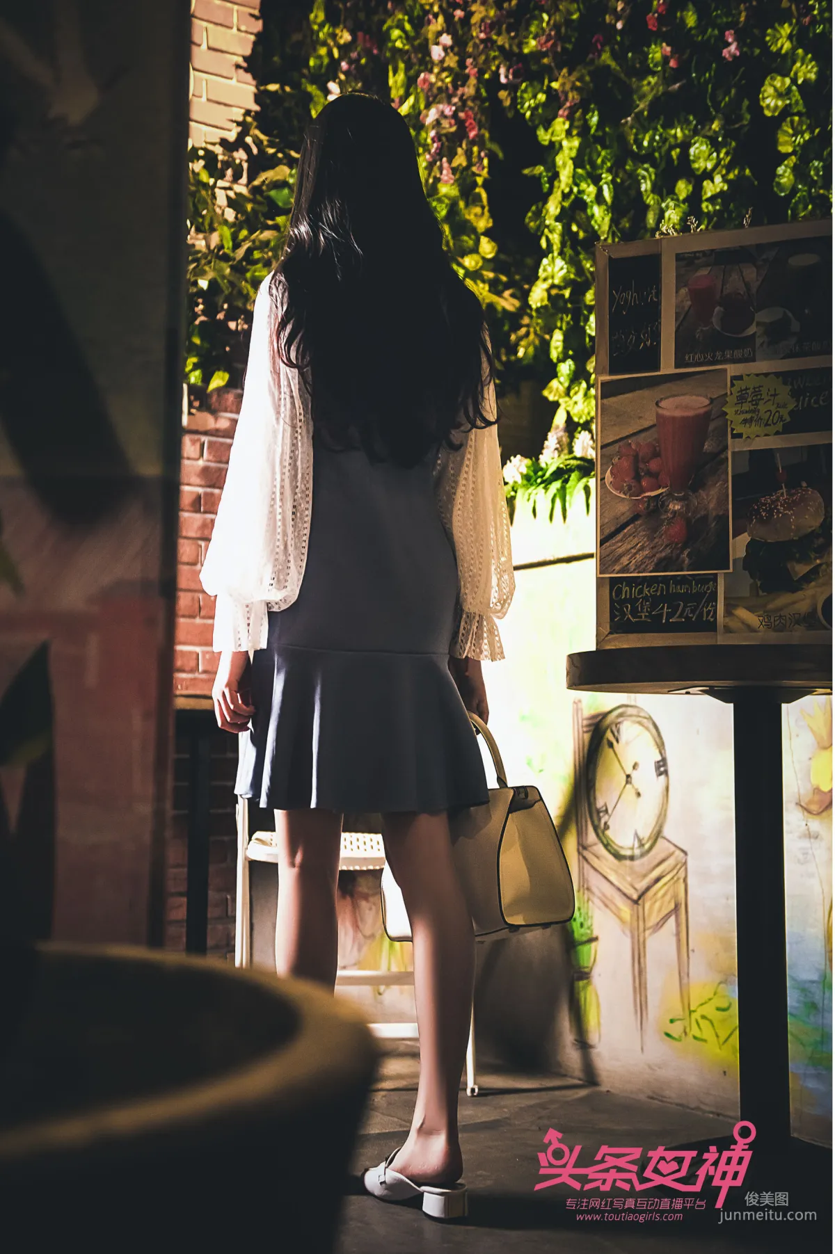 大晗/白一晗《女仆咖啡厅剧情》 [头条女神Toutiaogirls] 写真集