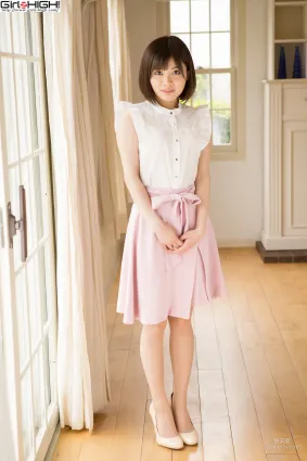 山口里菜子《僕たち（私たち）お尻だ～いすき！》私服 [Girlz-High] 写真集
