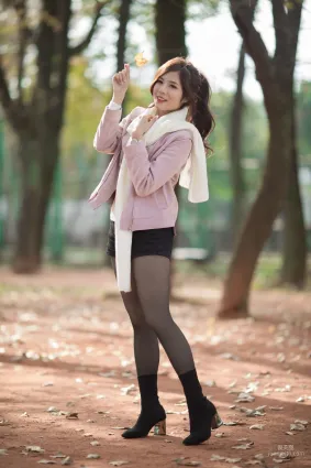 [台湾正妹] 方唯真 - 3套服装黑丝街拍 写真集
