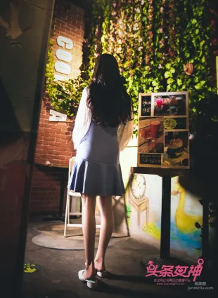 大晗/白一晗《女仆咖啡厅剧情》 [头条女神Toutiaogirls] 写真集