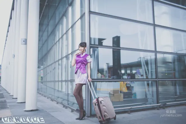 [台湾正妹] 蔡译心Candice《空姐黑丝街拍》 写真集