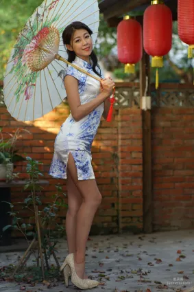 [台湾女神] 简嘉莹/小紫《光復新村～》古典旗袍系列 写真集