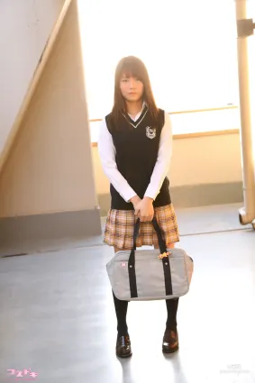 [Cosdoki] Hikari Kobayashi 小林ひかり kobayashihikari_pic_seifuku1 写真集