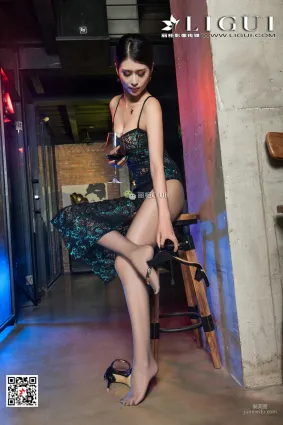 Model 温蒂《优雅长裙+灰丝美脚》 [丽柜Ligui] 写真集
