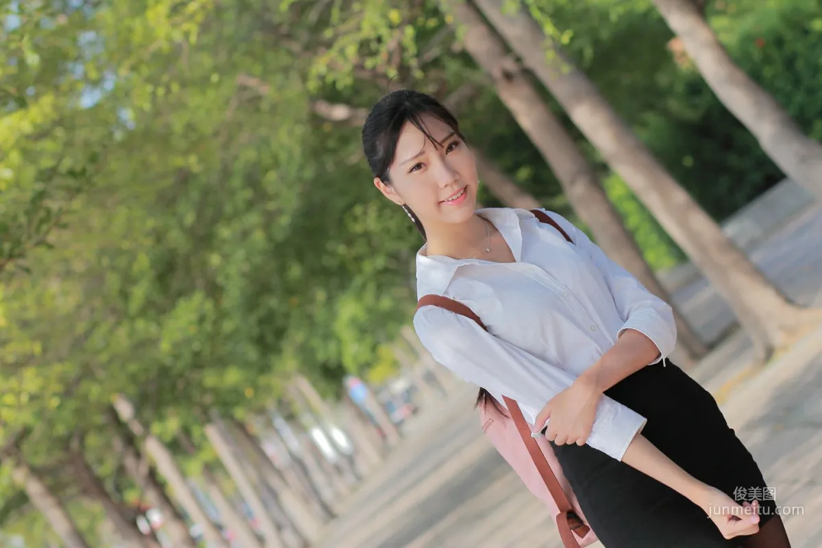 [台湾正妹] 豬比《兒童美術館外拍》 写真集