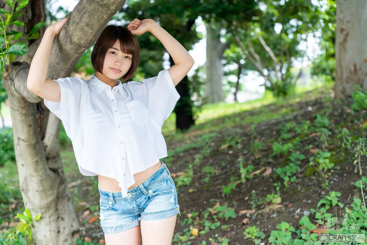 Mahiro Tadai 唯井まひろ/唯井真寻 [Graphis] First Gravure 初脱ぎ娘 写真集