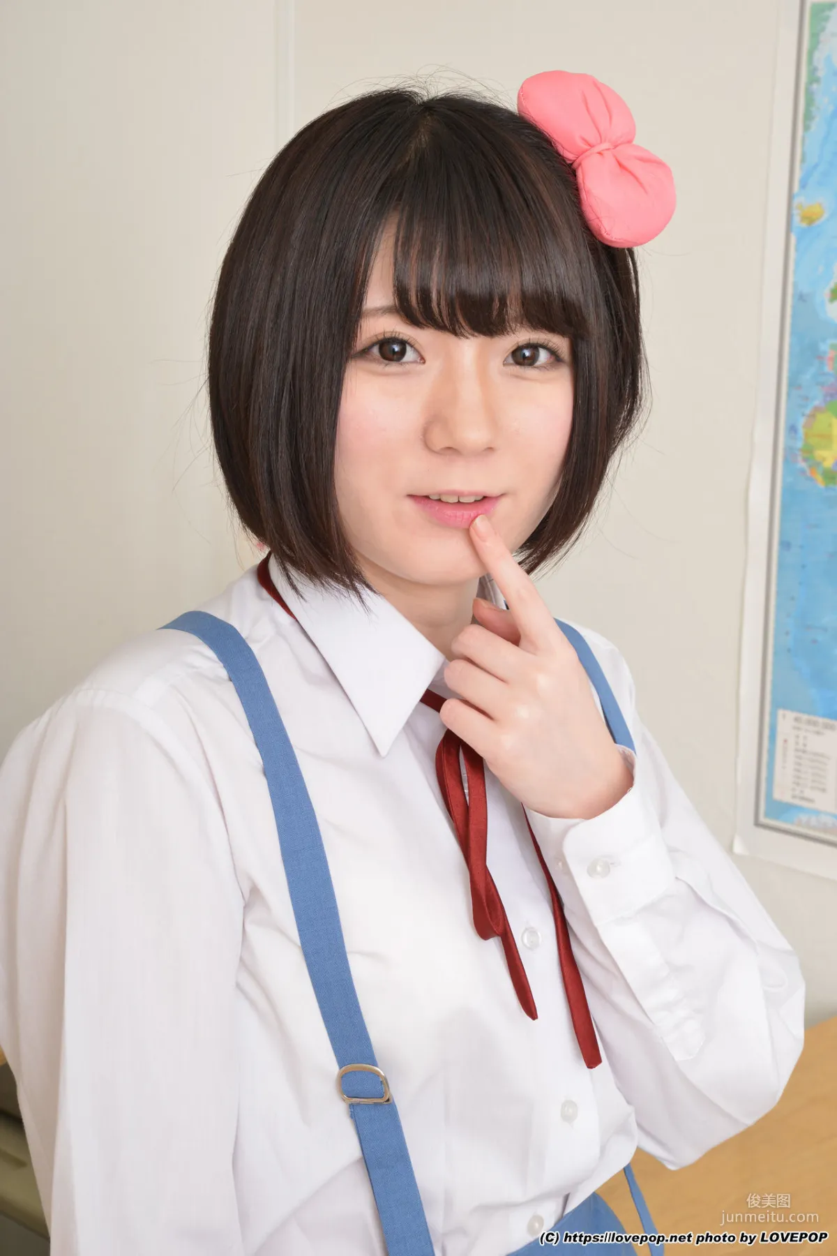 [LovePop] 篠崎みお《教室校服系列》 Set07 写真集