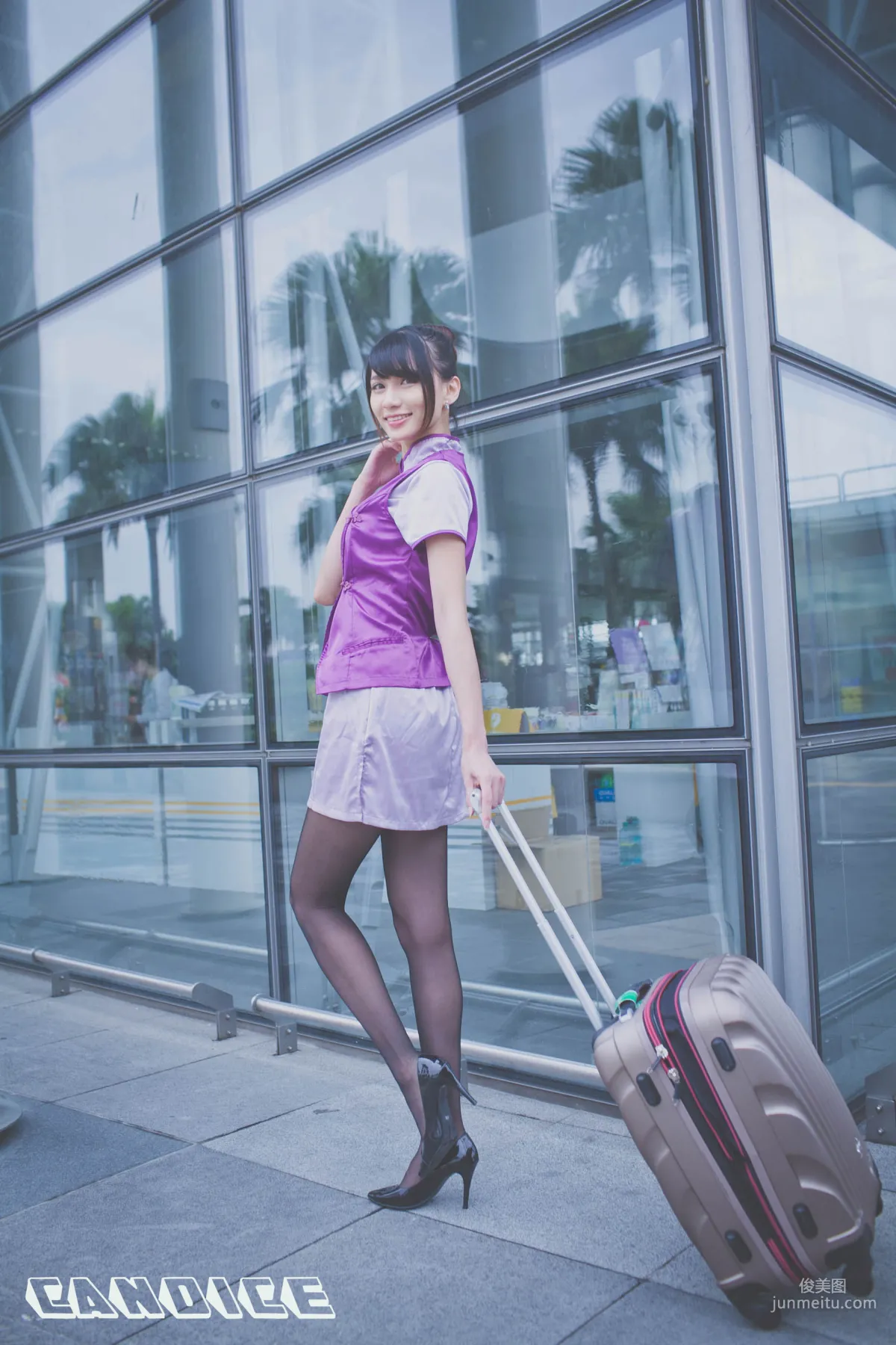 [台湾正妹] 蔡译心Candice《空姐黑丝街拍》 写真集