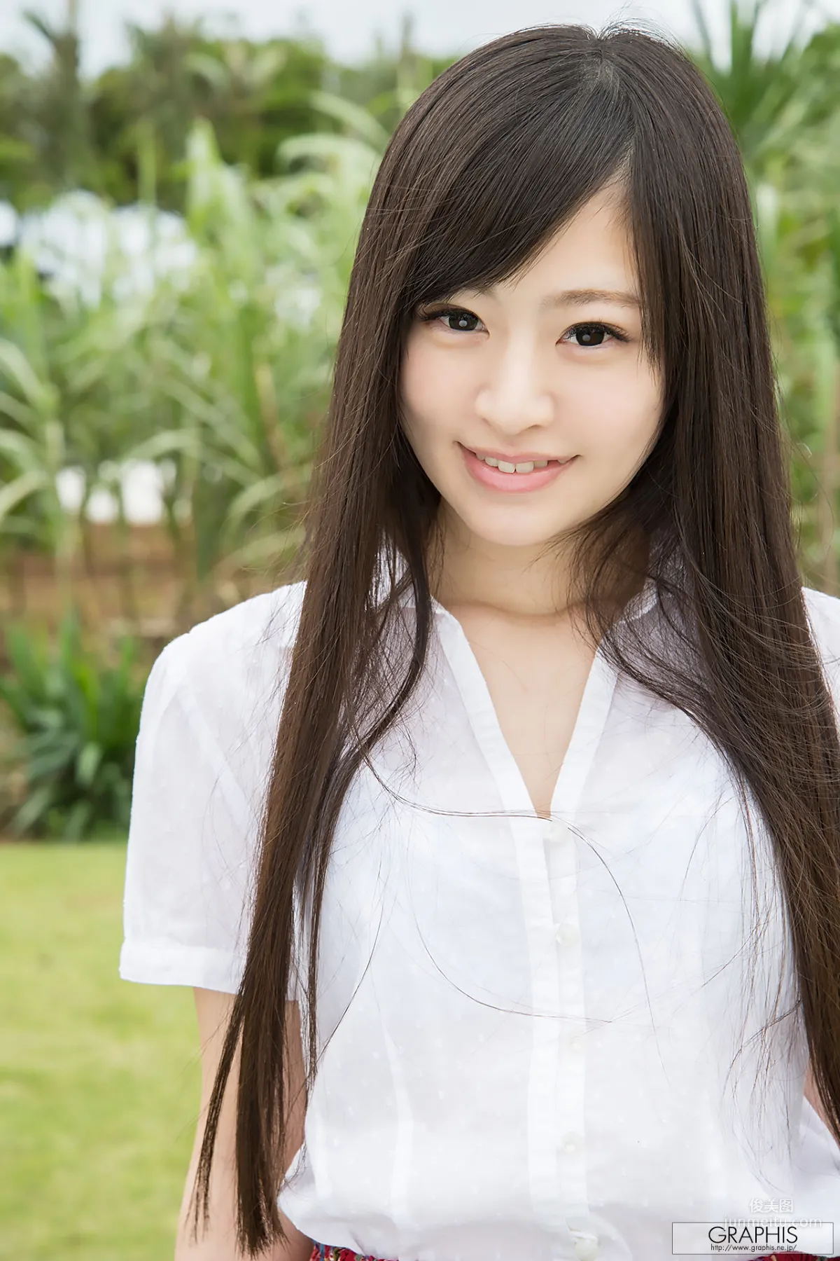Momojiri Kanon 桃尻かのん/桃尻华音 [Graphis] 初脫ぎ娘 写真集