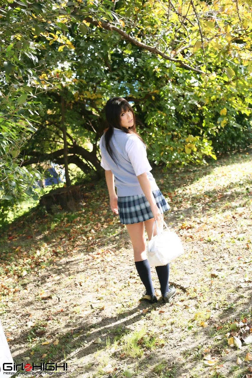 [Girlz-High] 桃山ゆきな Yukina Momoyama 写真集