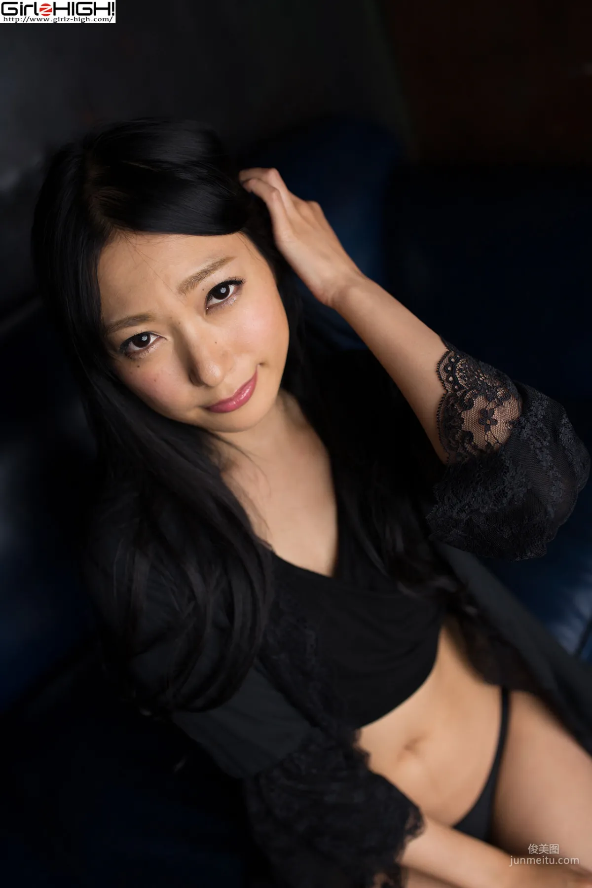 [Girlz-High] Ui Mita 三田羽衣 - 黑色魅惑 bune_001_002 写真集