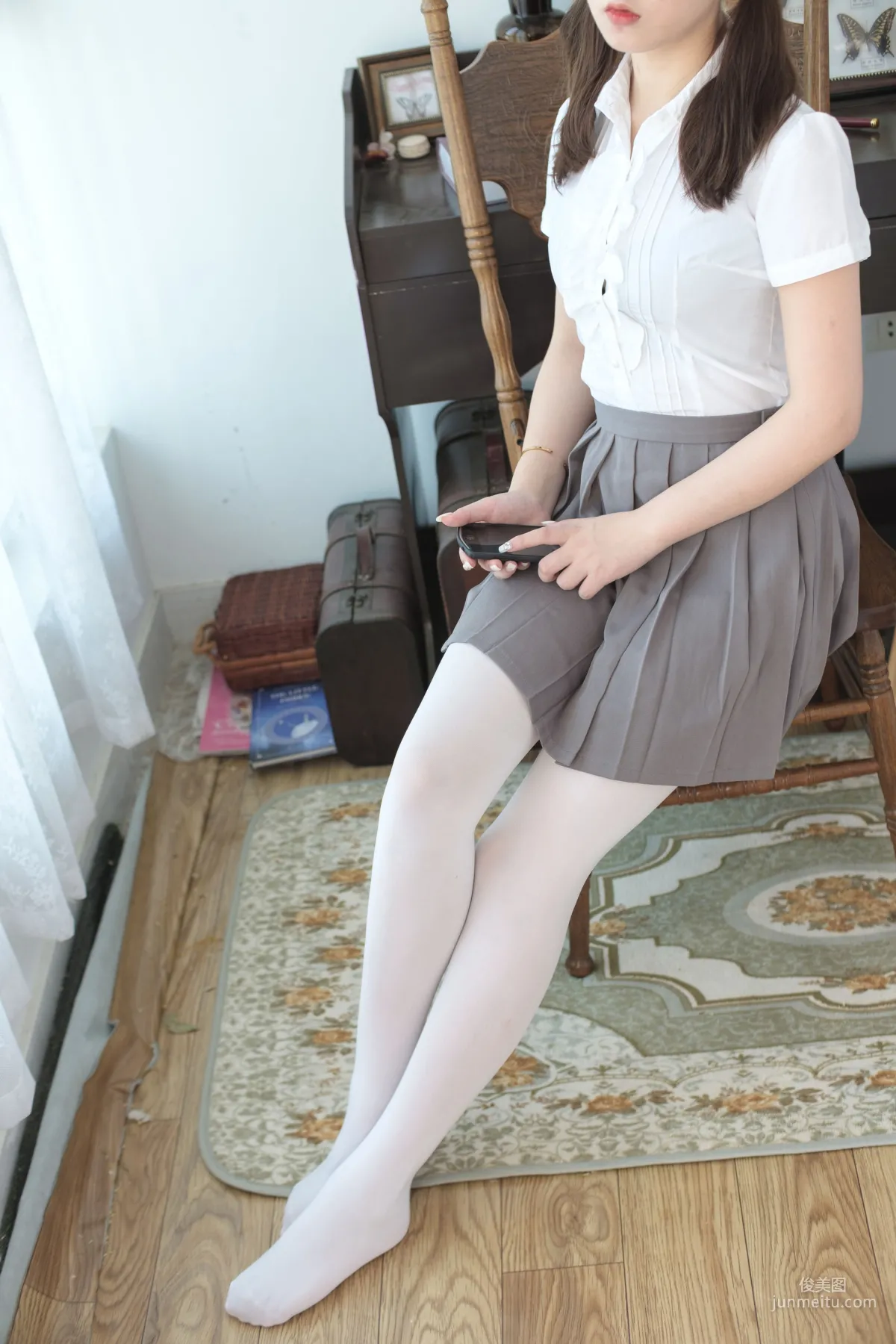 白丝美少女 [森萝财团] [BETA-020] 写真集