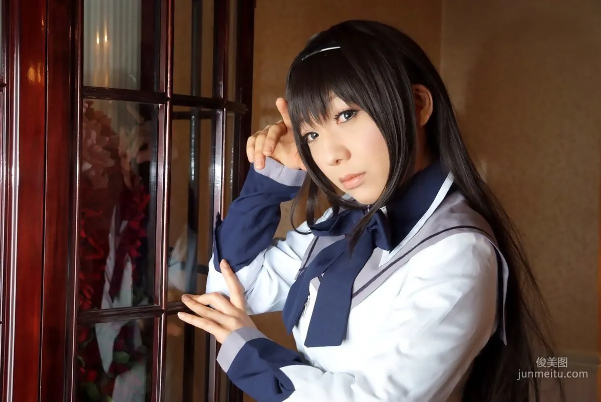 華群みさき(Hanamura Misaki) 《魔法少女まどか☆マギカ》Akemi Homura(暁美ほむら) [HONEY BUNNY] 写真集