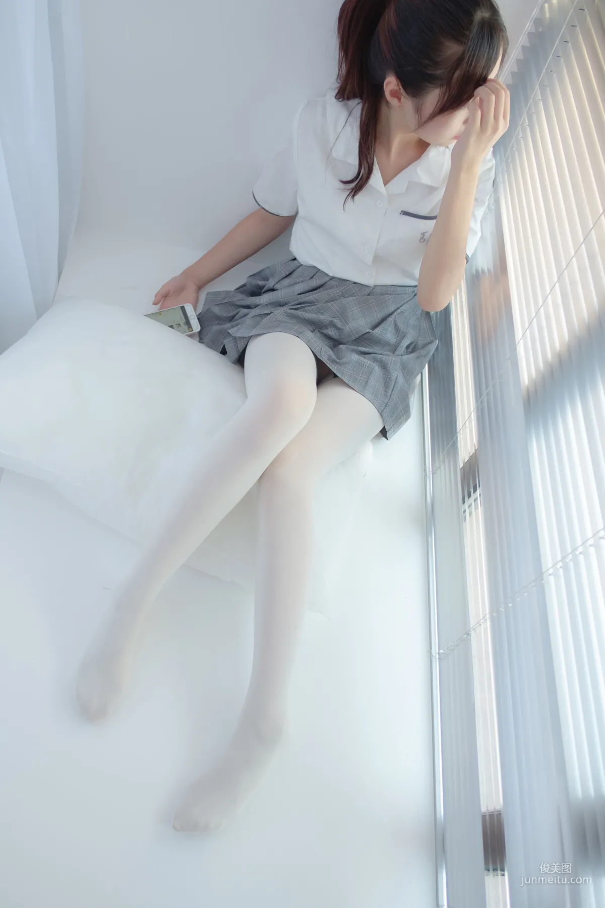 《吹弹可破》 [森萝财团] R15-028 写真集