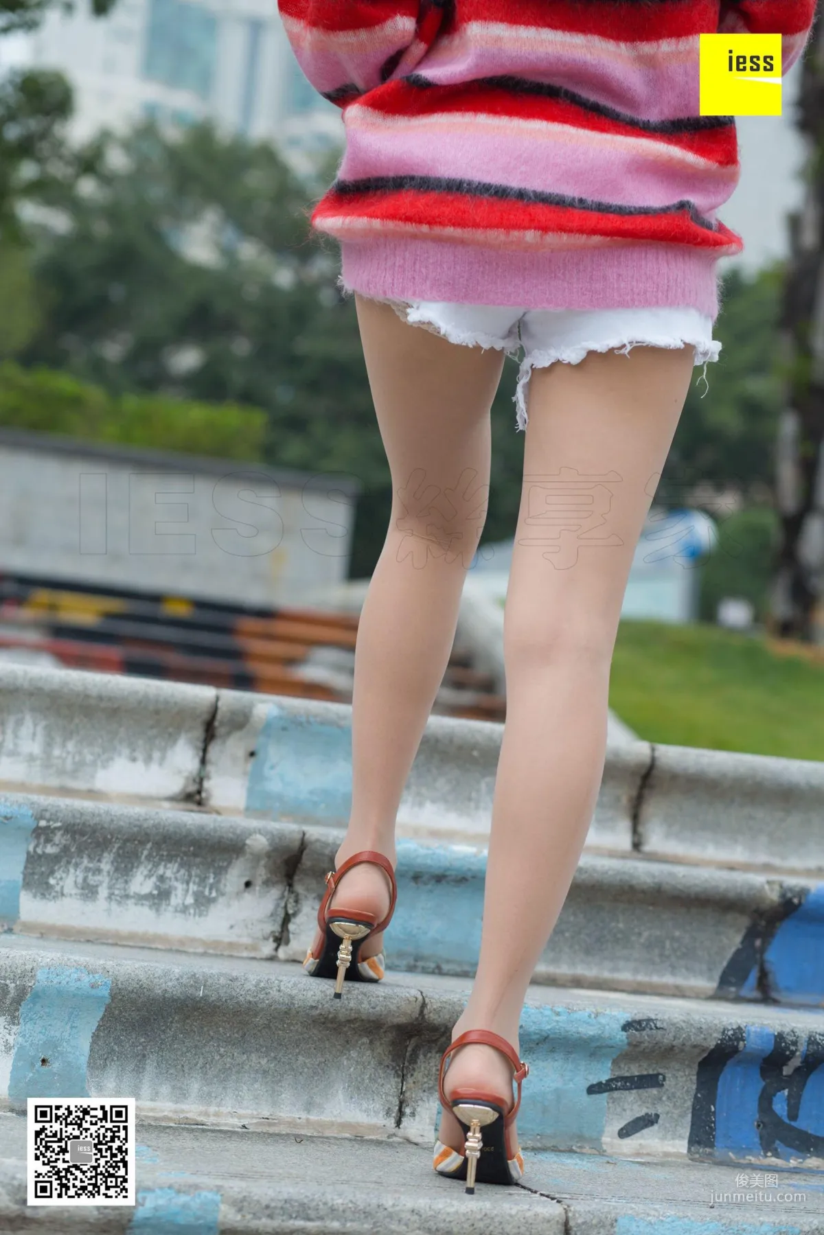 模特婉萍《婉萍元气毛衣》 [异思趣向IESS] 写真集