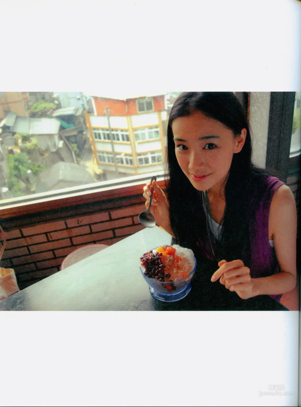 苍井优 『回転テーブルはむつかしい。』 写真集