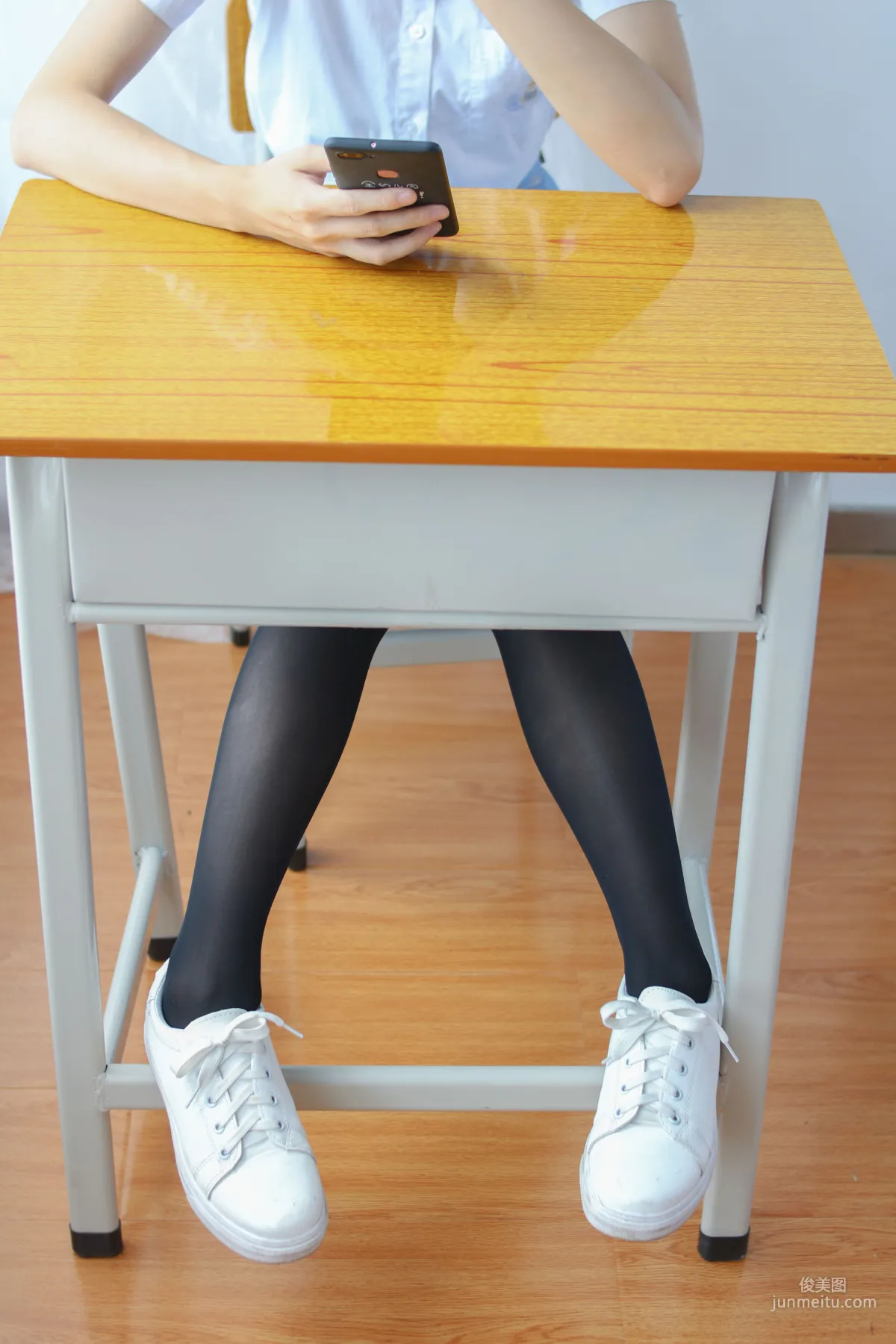 清新黑丝学生妹 [森萝财团] [BETA-027] 写真集