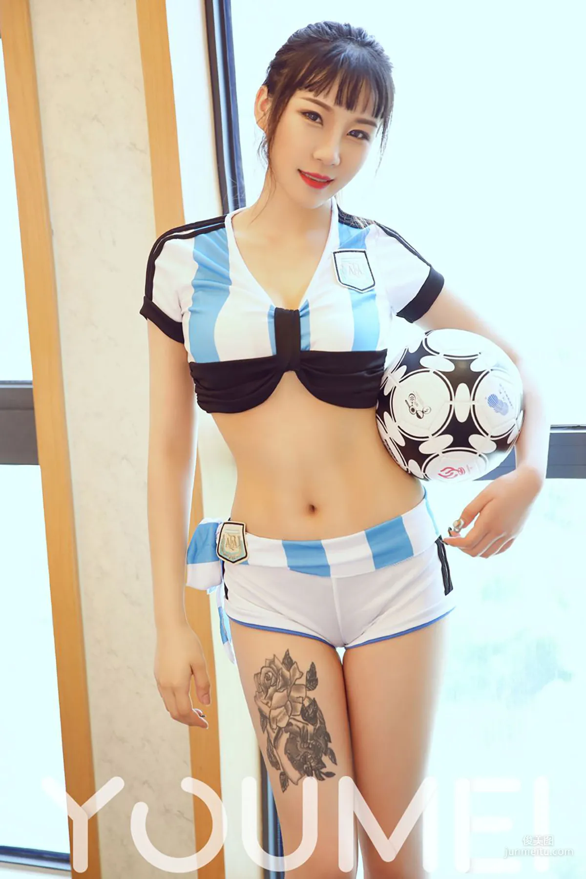 团团《雄鹰之恋》 [尤美YouMei] Vol.018 写真集