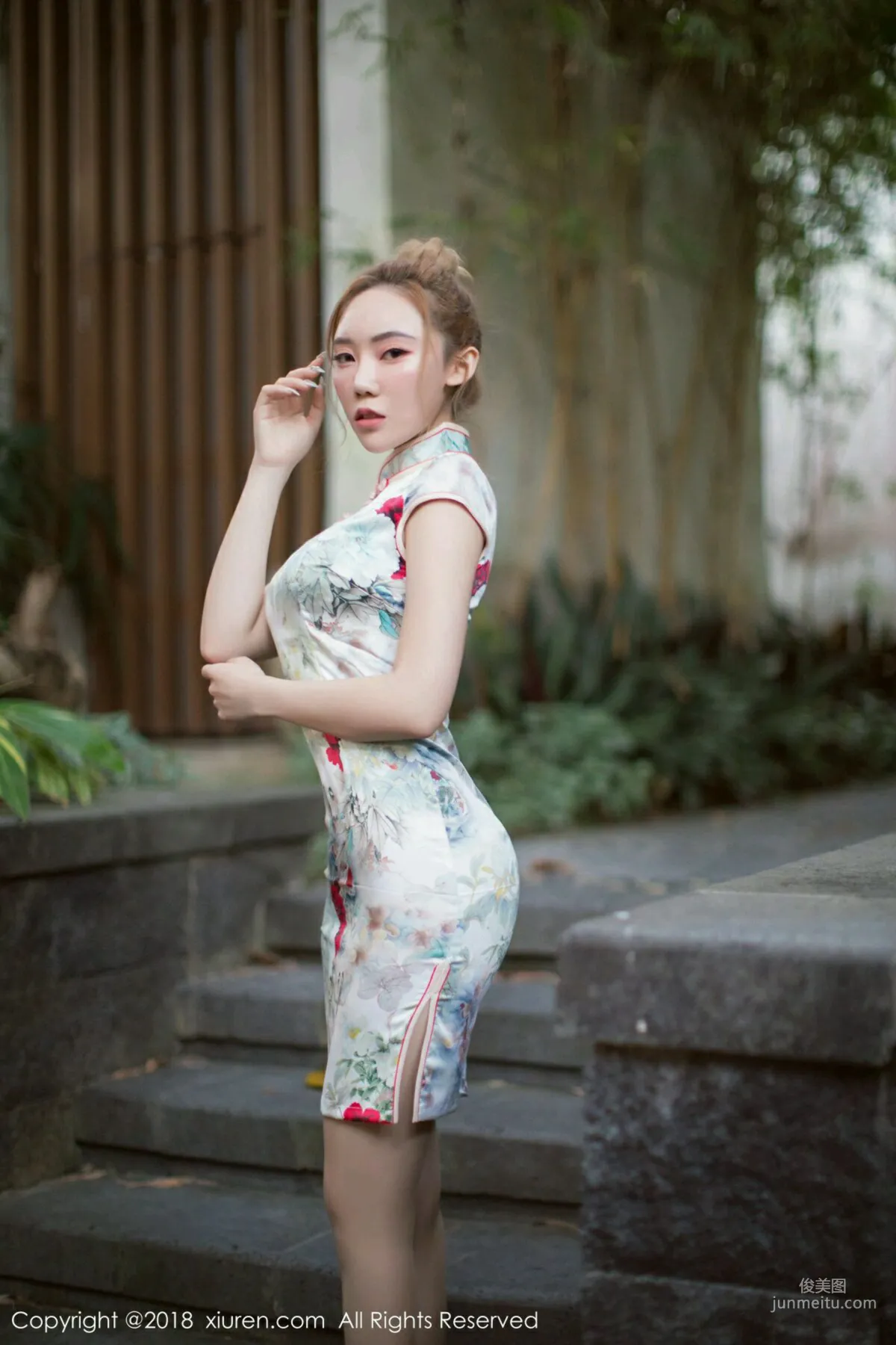 萌汉药baby《旗袍+连体肉丝系列~~》 [秀人XIUREN] No.1237 写真集
