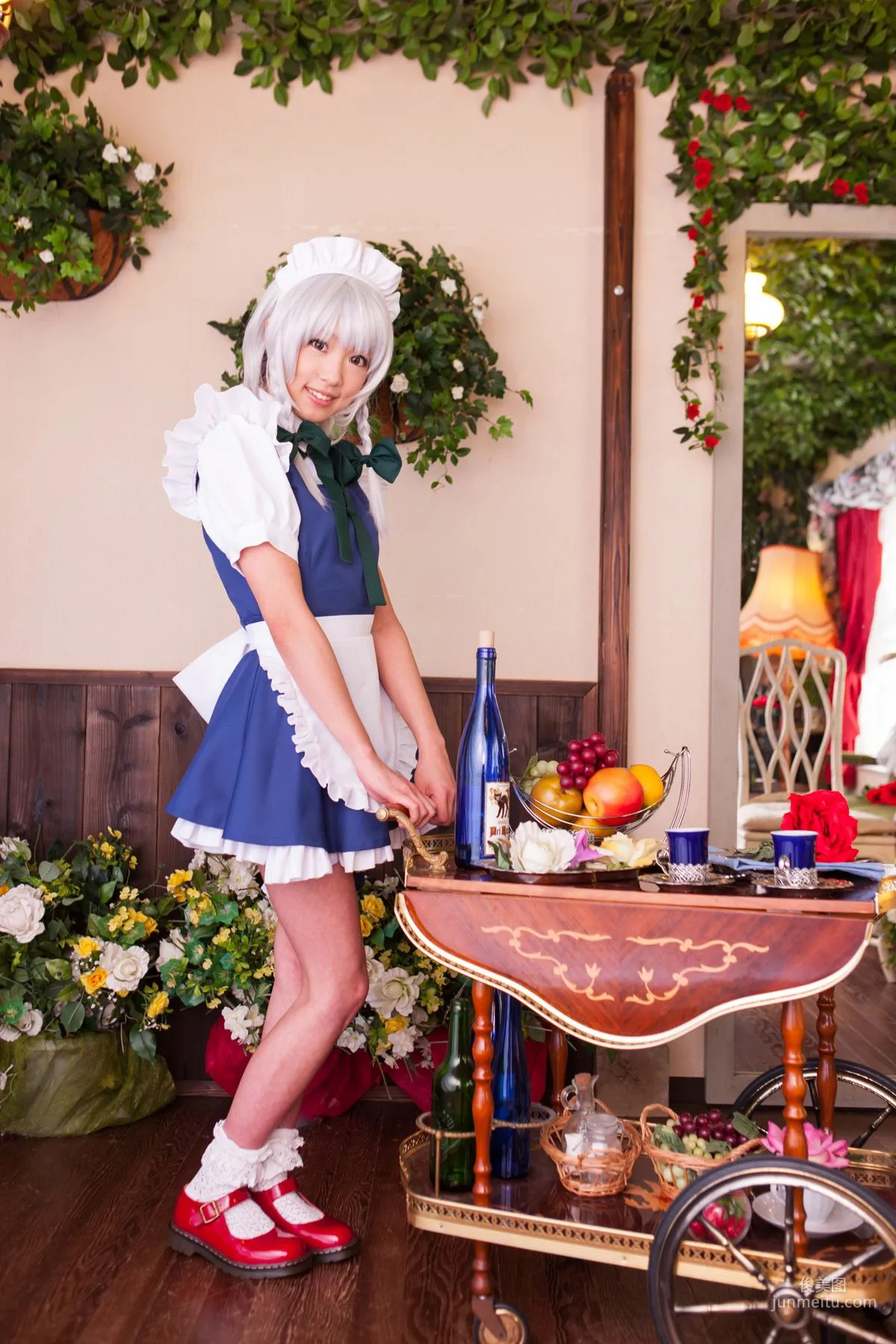 早乙女らぶ 《東方Project》Izayoi Sakuya 写真集
