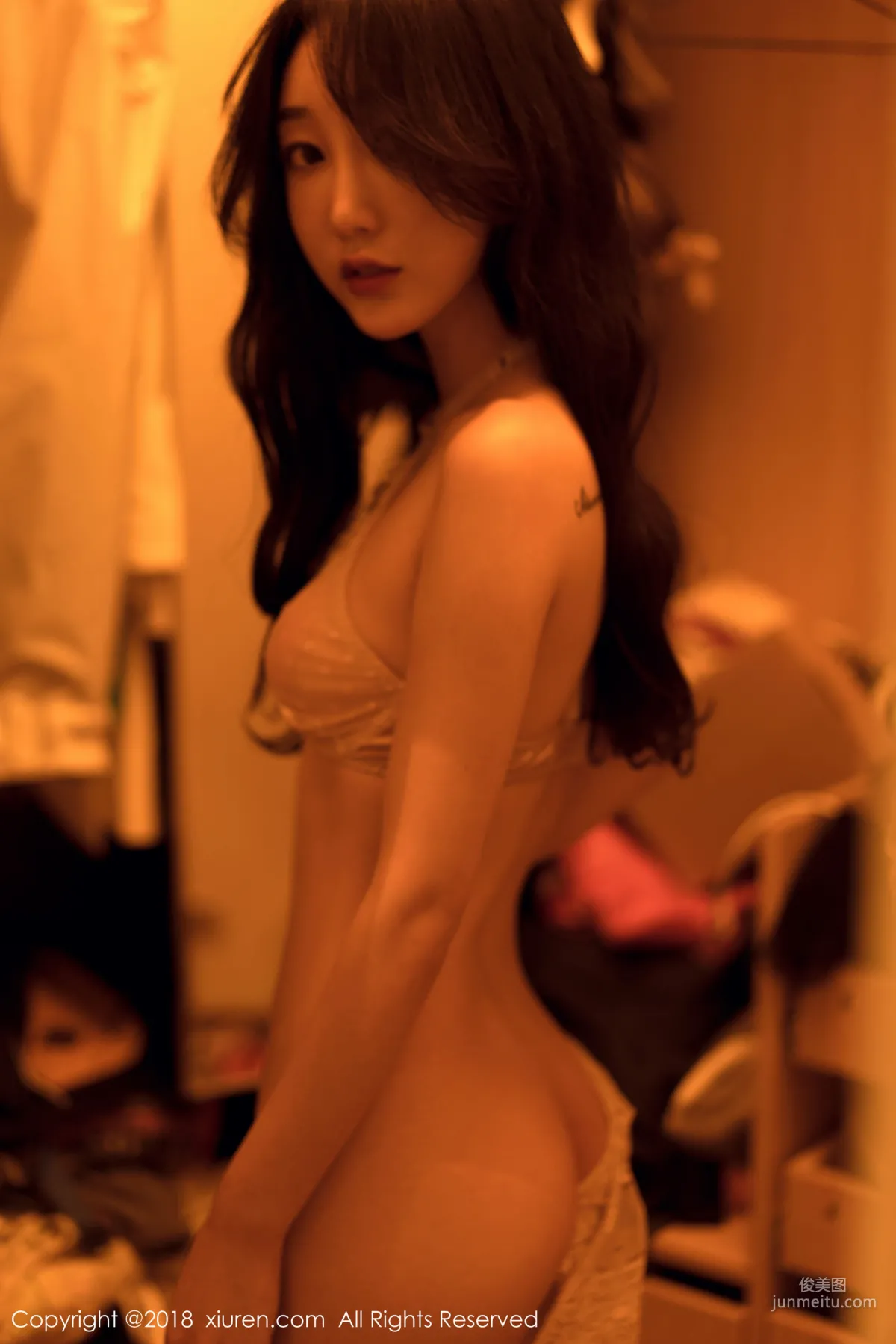 小九月《身材玲珑娇柔的妹子》 [秀人XIUREN] No.1210 写真集