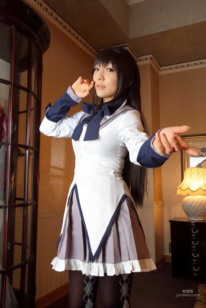 華群みさき(Hanamura Misaki) 《魔法少女まどか☆マギカ》Akemi Homura(暁美ほむら) [HONEY BUNNY] 写真集