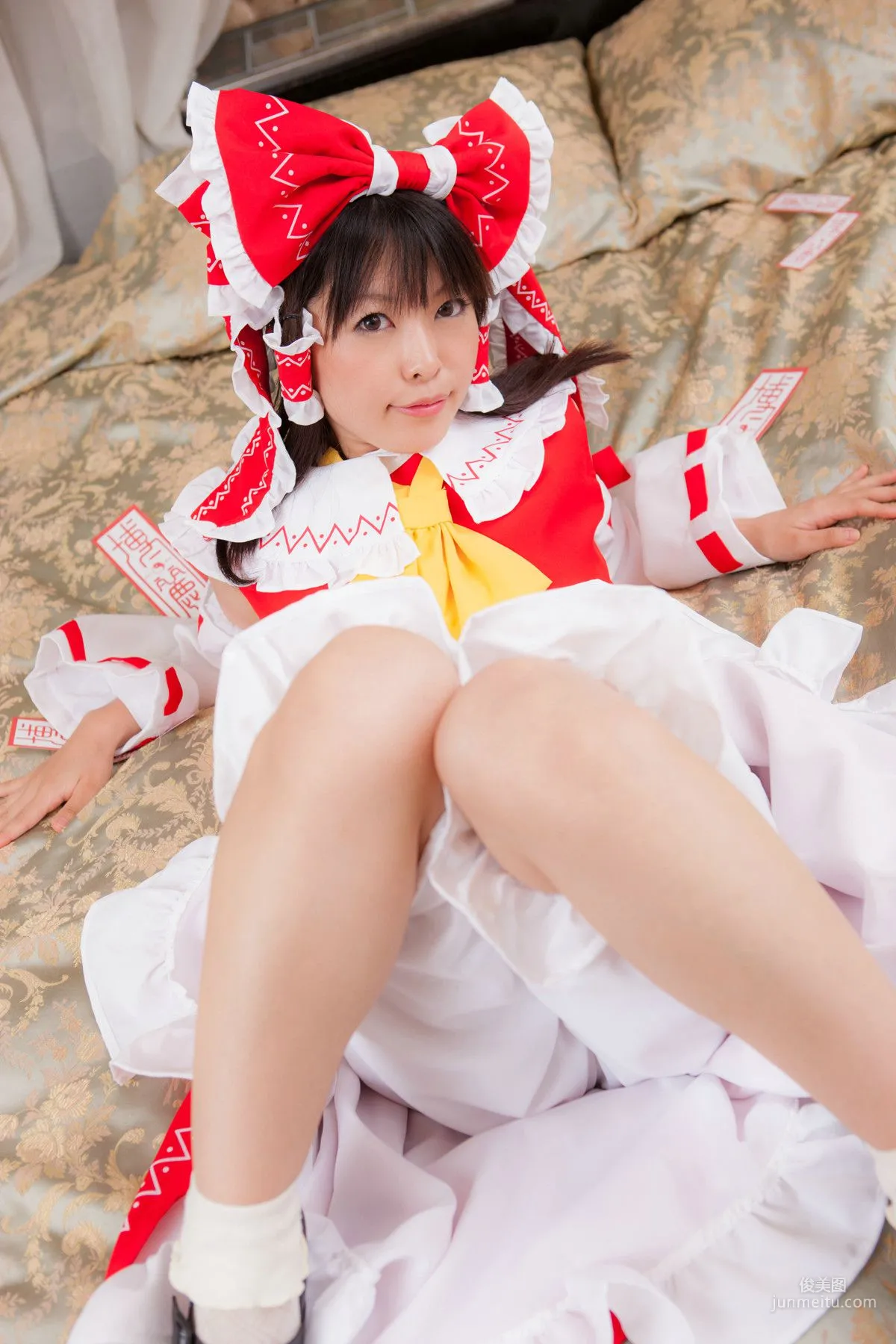 南雲つばさ 《Touhou Project》Hakurei Reimu [@factory] 写真集