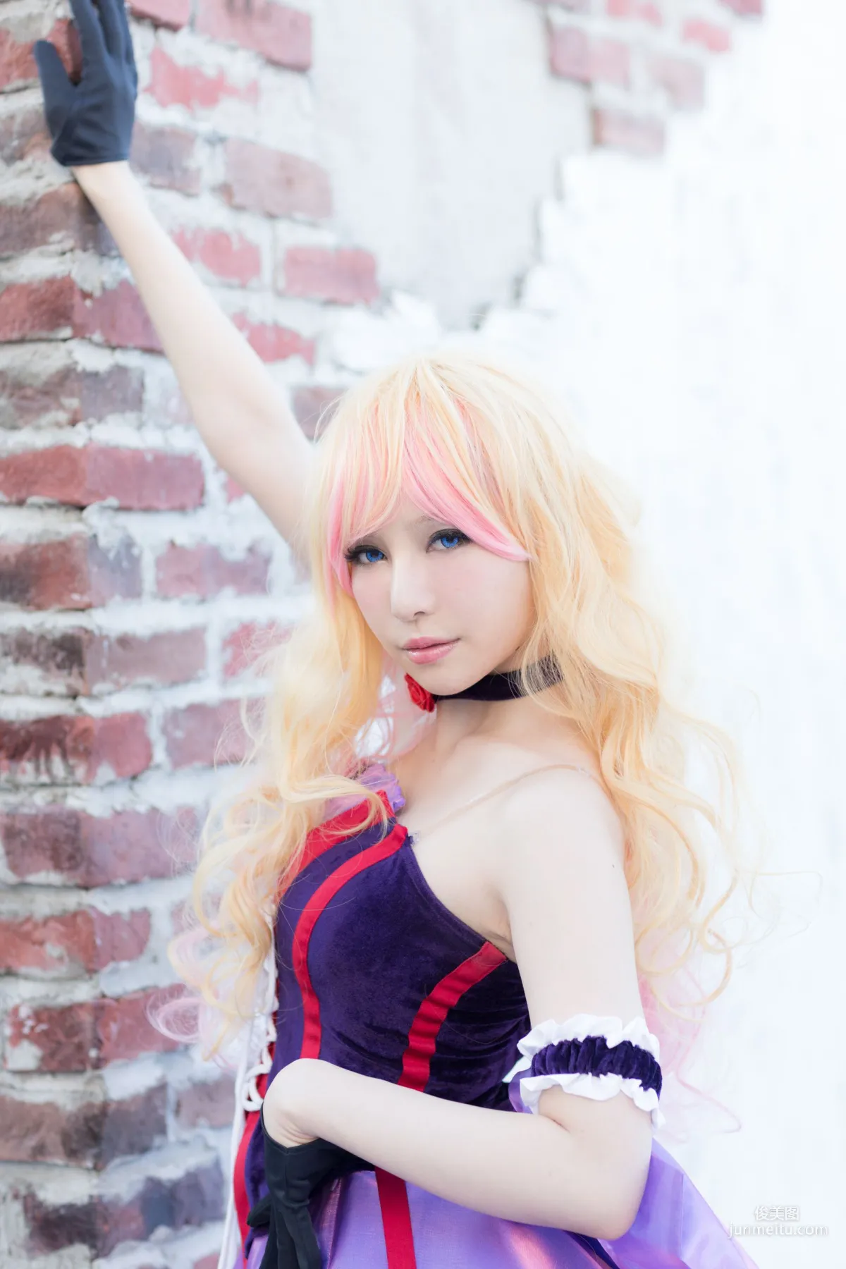 Aoi(葵) 《Macros(マクロス)》Sheryl Nome(シェリル·ノーム) [bit] 写真集