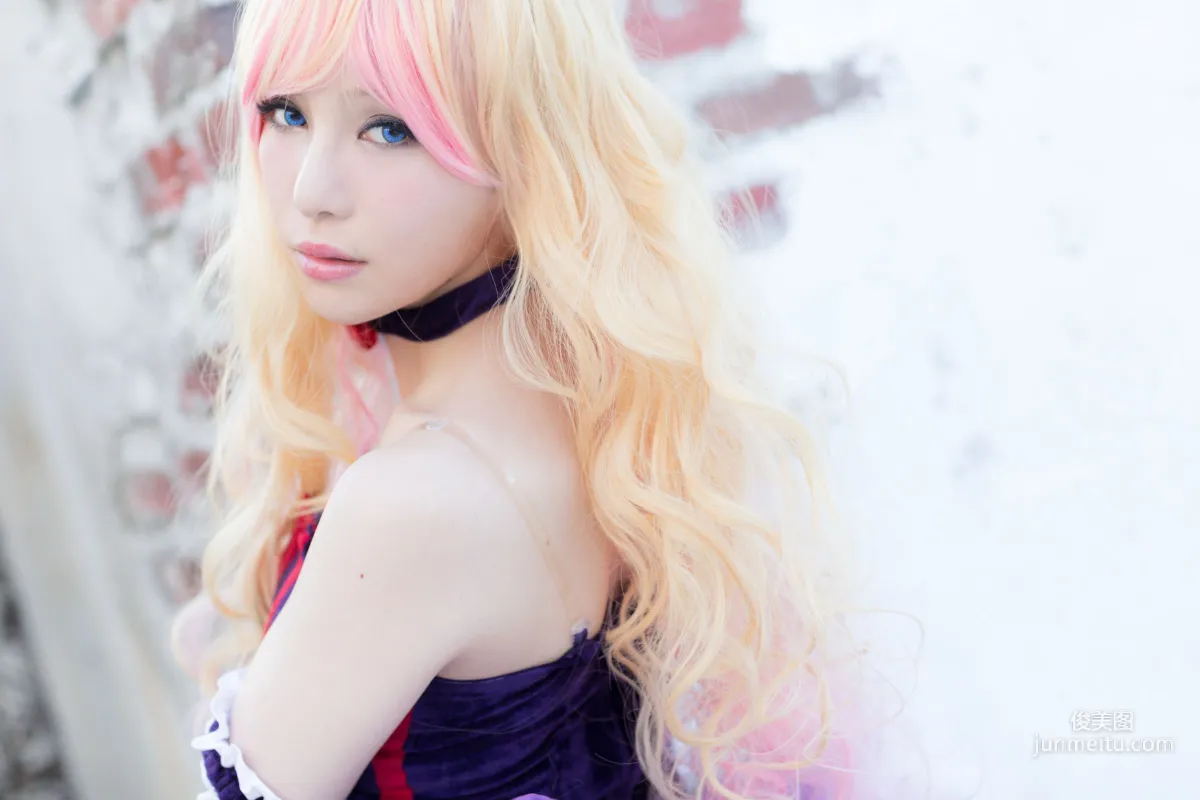 Aoi(葵) 《Macros(マクロス)》Sheryl Nome(シェリル·ノーム) [bit] 写真集